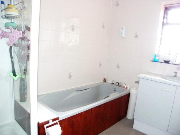 Bathroom/w.c.