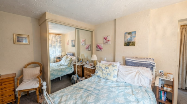 3 bed Semi-Detached for sale Image 8