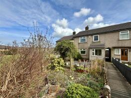 36, Moor Close Avenue, Queensbury, Bradford BD13 2BS