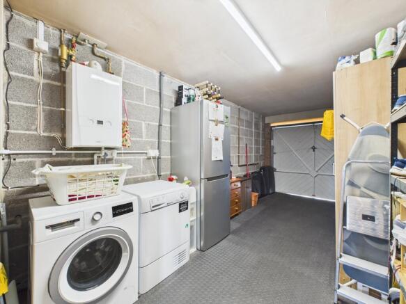 Garage/Utility