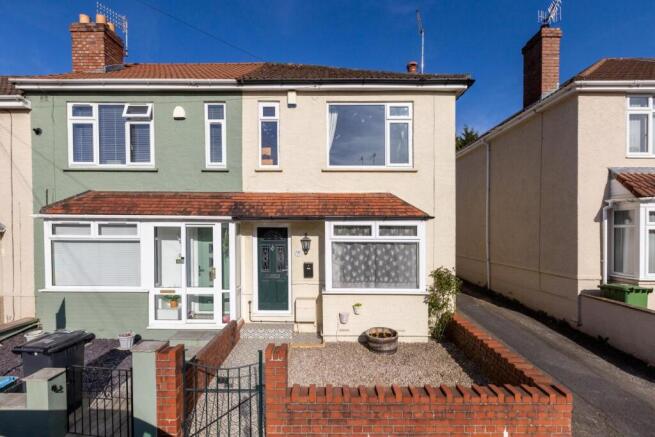 22 Hengrove Avenue, BS14-25.jpg