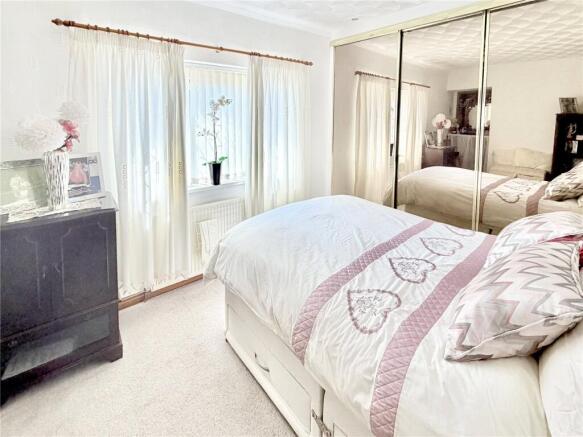 2 bed Terraced for sale Image 9