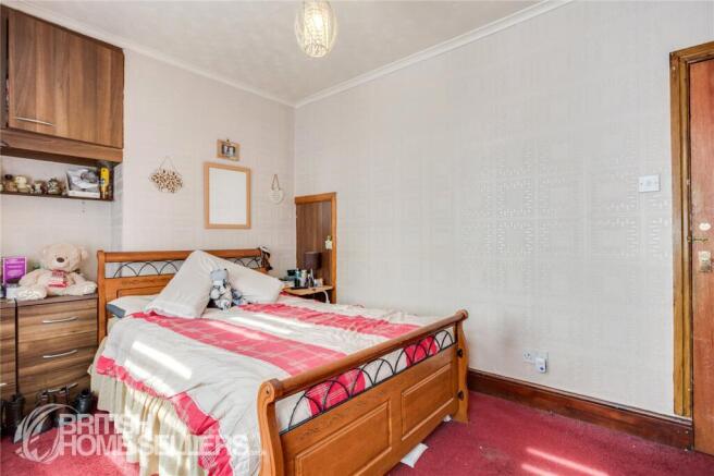 3 bed Terraced for sale Image 12