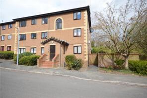 24, Winston Close, Stone, Greenhithe DA9 9DG