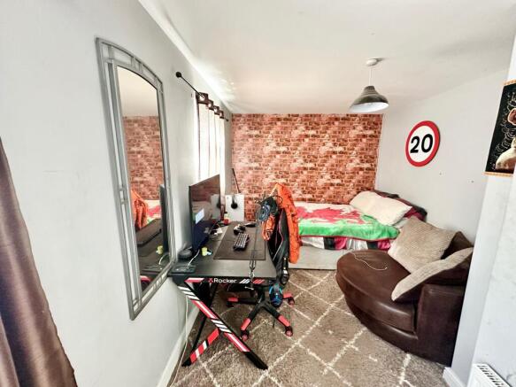 Photo 14