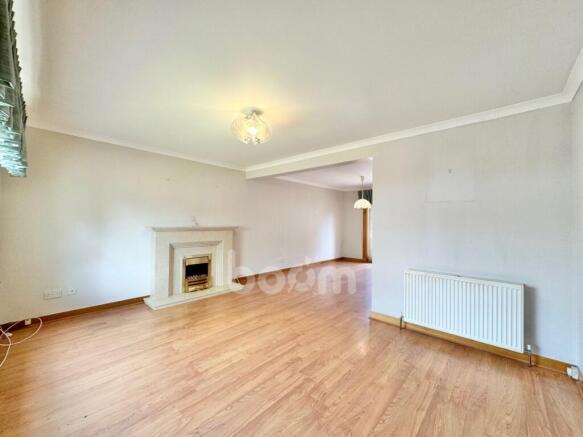 Morrishill Drive, Beith lounge pic