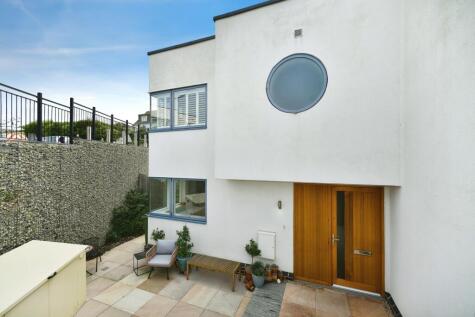 Chalk Cliff Road, Saltdean, Brighton, East Sussex, BN2