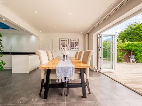 Open-Plan Lounge/Dining Room