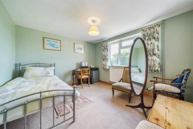 THIRD DOUBLE BEDROOM.jpg