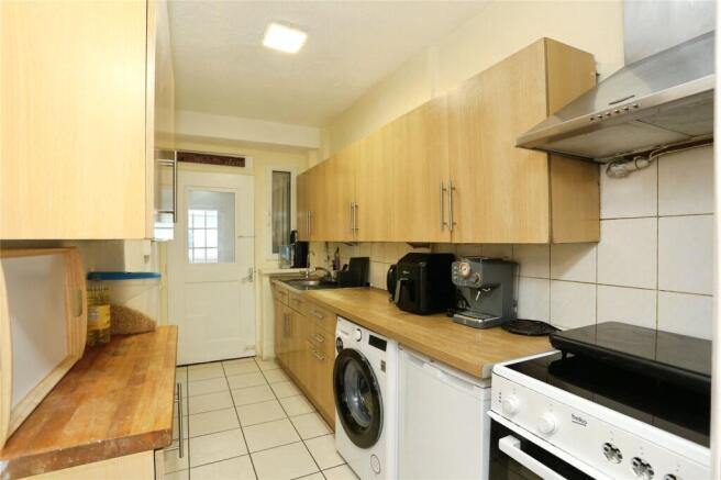 Brookehowse Road, London, SE6 photo 5
