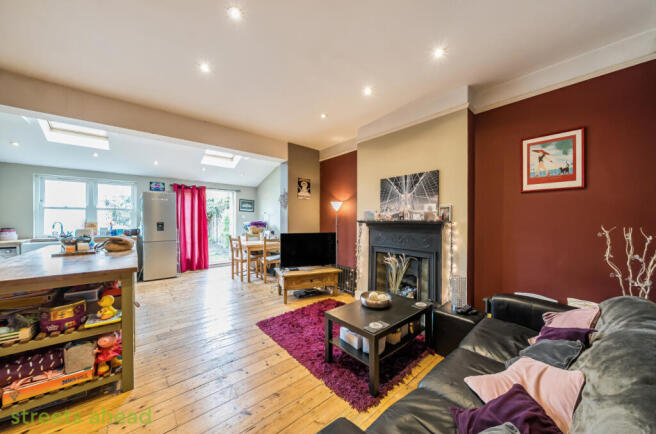 36f7354c-cb7f-496...