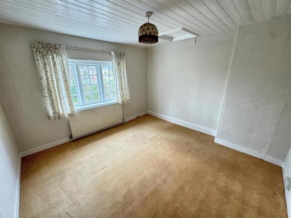 Bedroom 3.jpg
