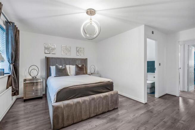 Master with En-Suite
