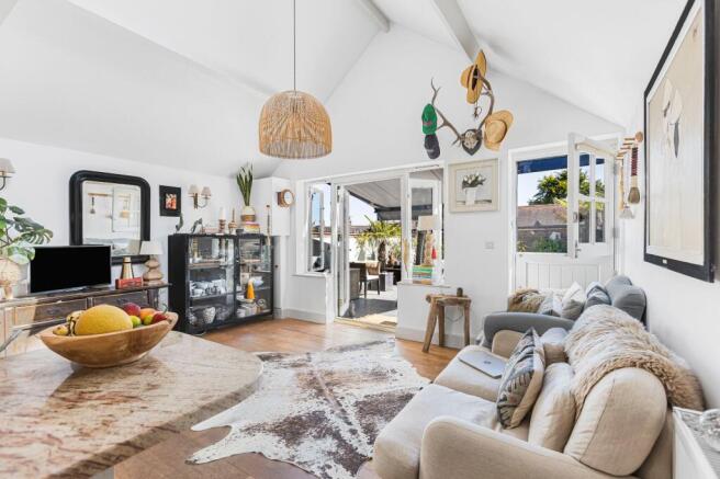 Kitchen/Living Area