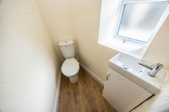 3 bed Semi-Detached for sale Image 9