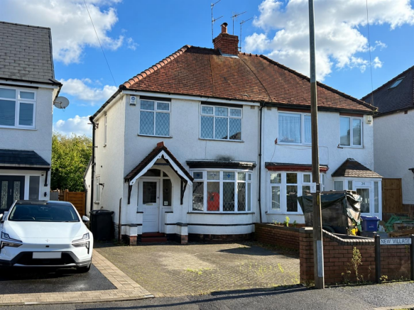 3-bed semi-detached on New Village, Dudley, £180,000