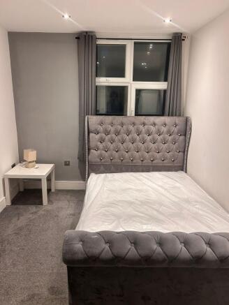 1 bed Apartment to rent Image 8