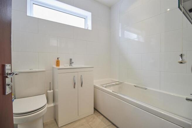 Fitted Family Bathroom