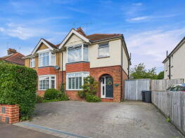 114, Broomfield Avenue, Offington, Worthing BN14 7SE