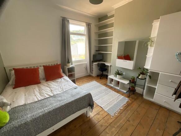 4 bed Not Specified to rent Image 9