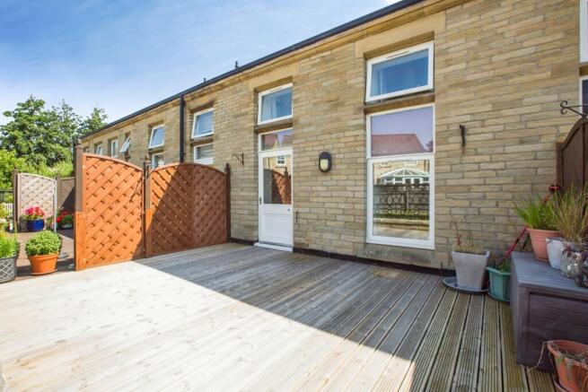 2 bed Apartment for sale Image 7