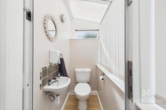 3 bed Semi-Detached for sale Image 5