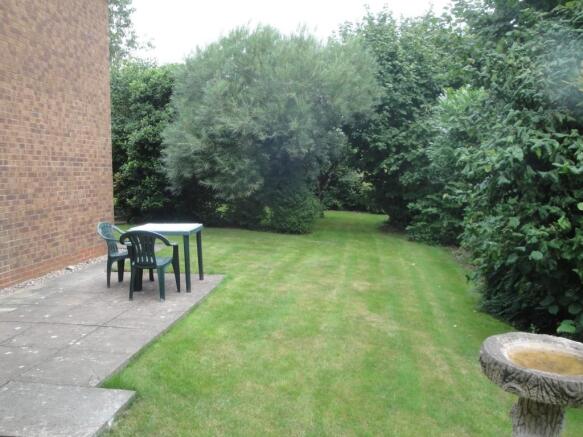 side garden