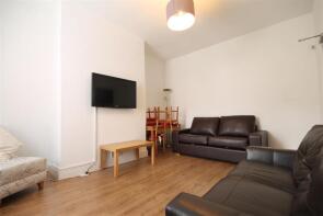 19, First Avenue, Newcastle Upon Tyne NE6 5YE
