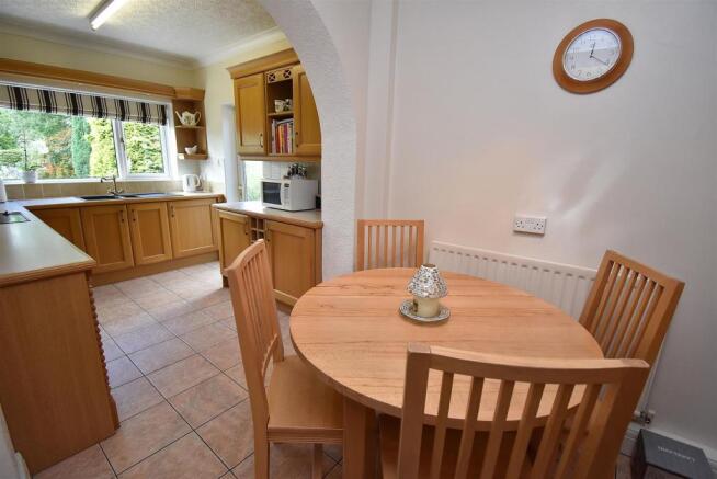 BREAKFAST KITCHEN.jpg