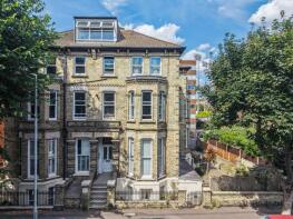 9 Hereford House, Eaton Road, Hove BN3 3AF