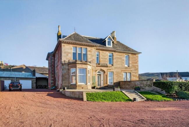 8 buchanan street, largs_02.jpg
