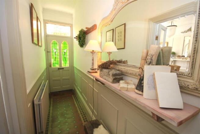 ENTRANCE HALL