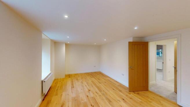 4 bed Mews to rent Image 7