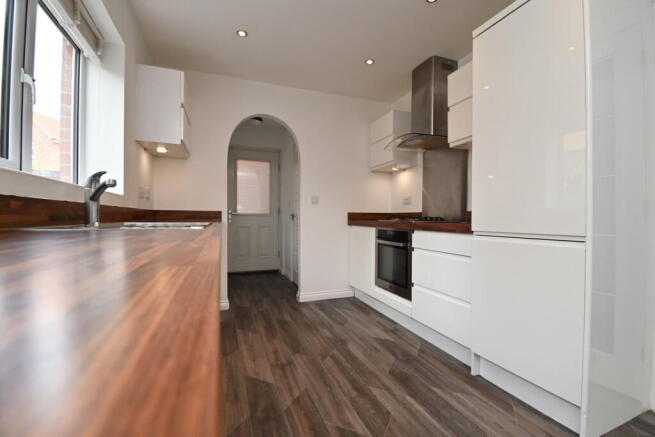 4 bed Detached for sale Image 4