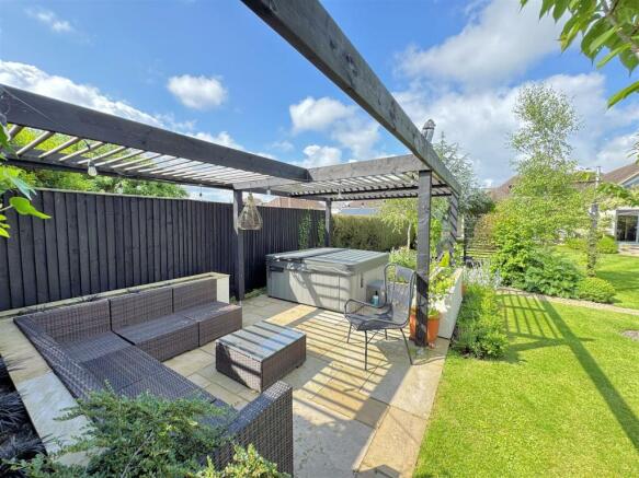 Rear Garden 2.jpg