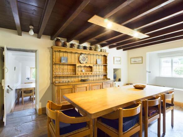 Dining Room.jpg
