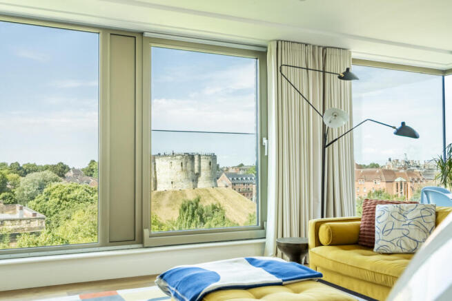 2 bed Apartment for sale Image 5