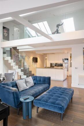 75 Cheyne Court Lo-13.jpg