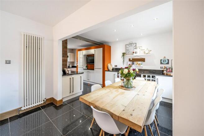 4 bed Detached for sale Image 12