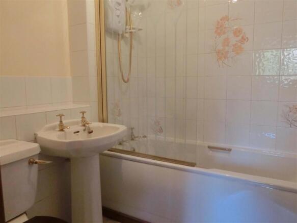 EN SUITE
