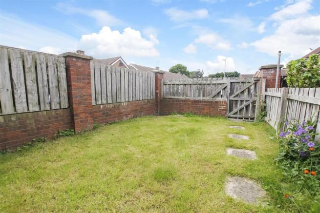 2 bed Terraced for sale Image 10