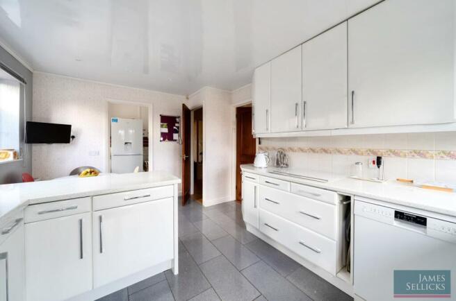 Dining kitchen