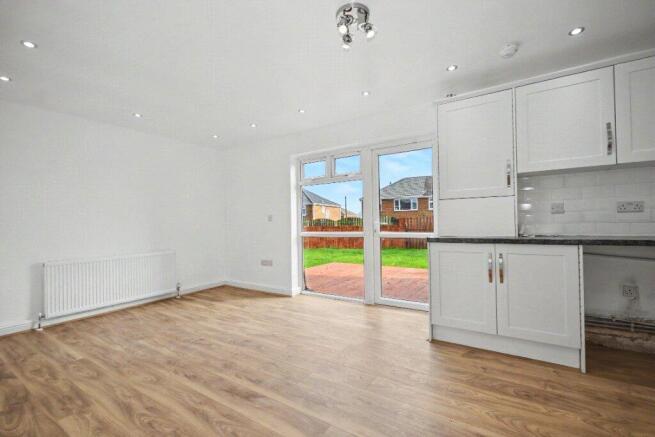 3 bed Terraced for sale Image 11