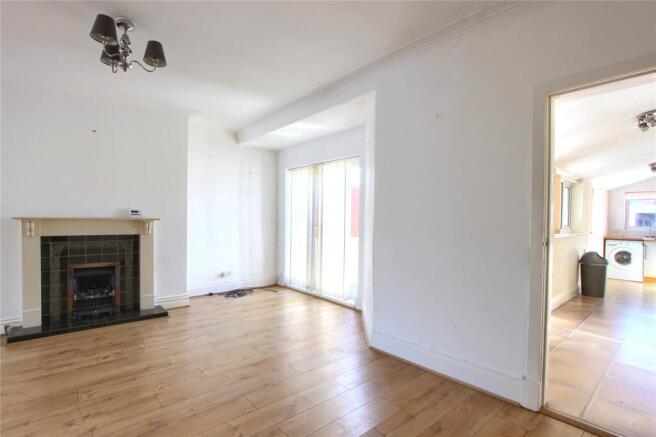 3 bed Terraced for sale Image 4