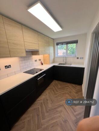 Large Kitchen 