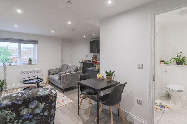 1 bed Flat for sale Image 5