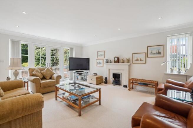 Croft Close, Chalfont St Peter, SL9 photo 4