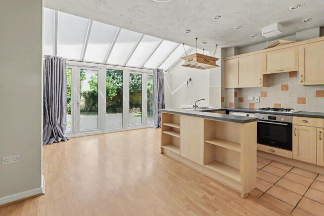 Cleveland Way, Great Ashby, Stevenage, Hertfordshire photo 4