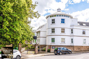 4, 2 The Garden View Apartments, St Vincent Road, Southsea PO5 2FE