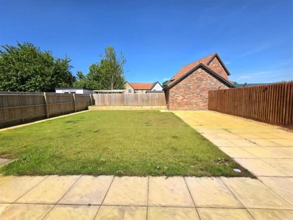 Dean Close Rear 3.jpg